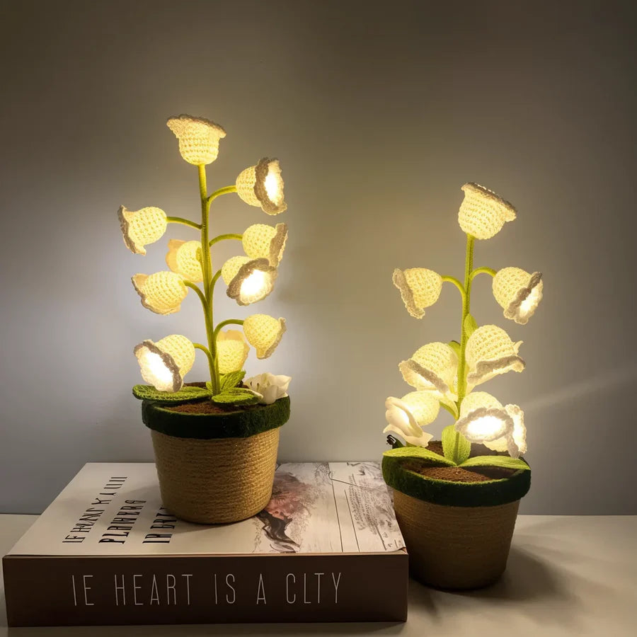 Luma Blossom Lily Night Lamp